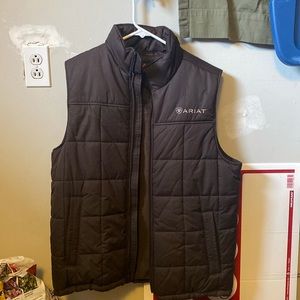 Ariat vest
